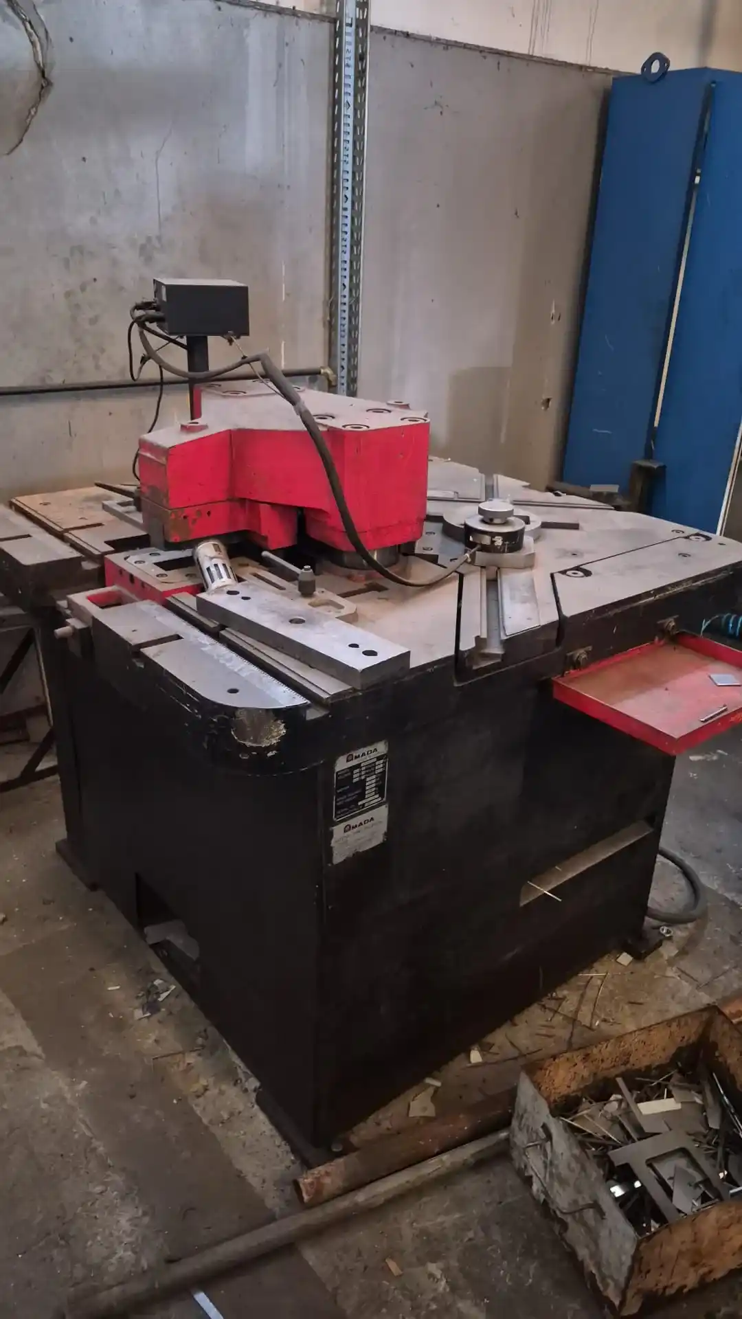 Ardasan saha görseli 6 — fabrika yıkımı, hurda ve hafriyat çalışması